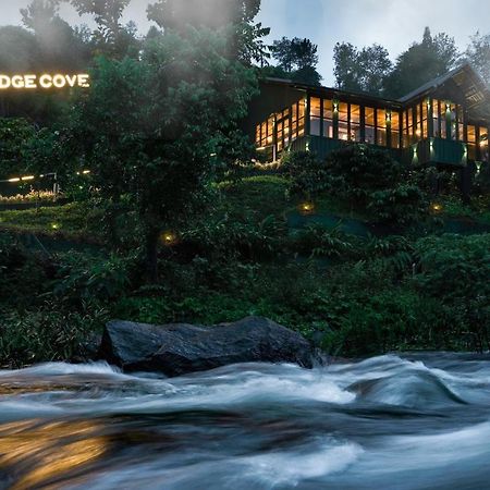 Iron Bridge Cove Villa Meppadi Luaran gambar