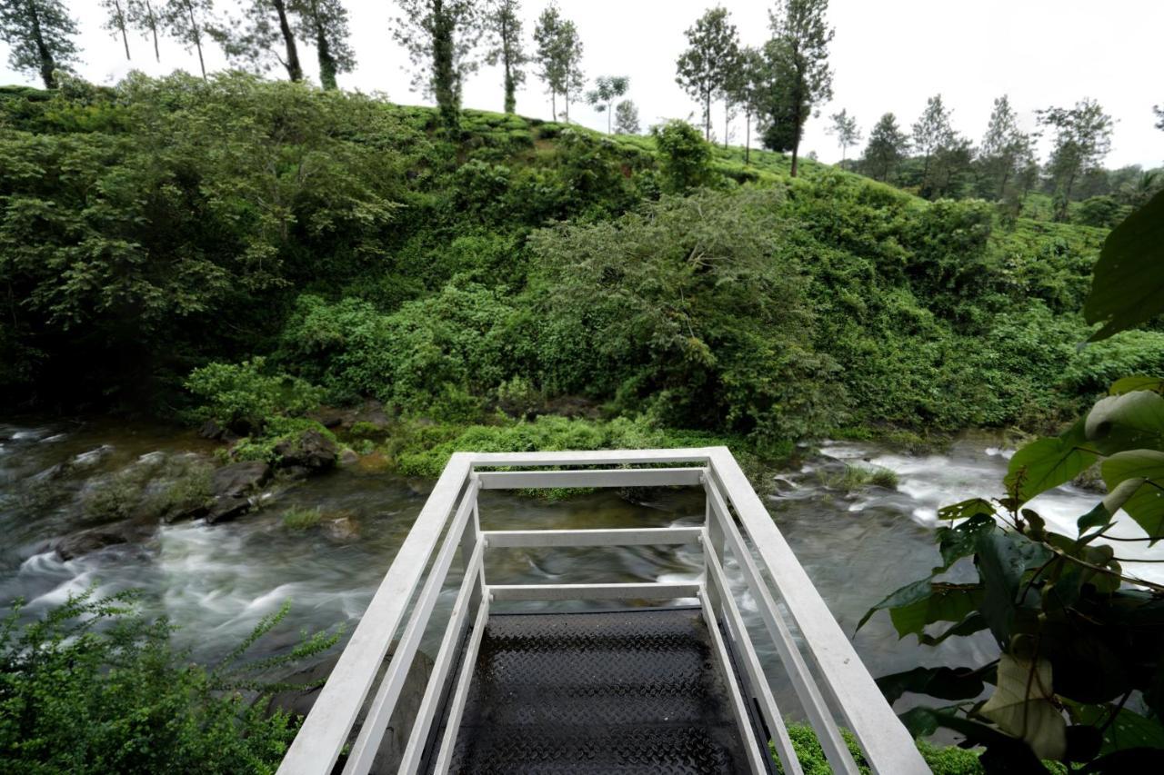 Iron Bridge Cove Villa Meppadi Luaran gambar