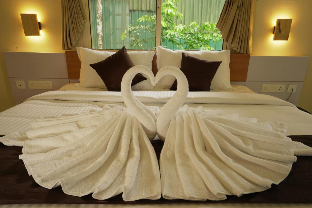 Iron Bridge Cove Villa Meppadi Luaran gambar
